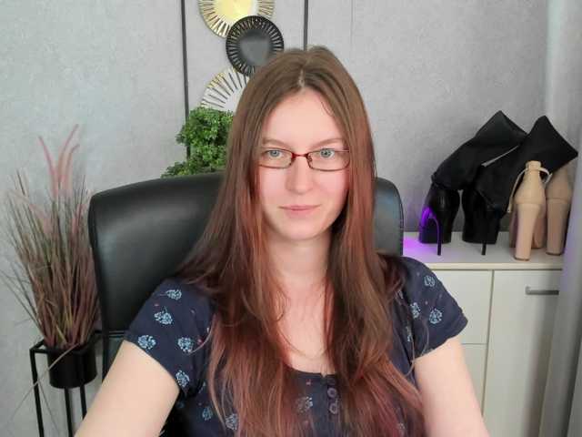 EmmaHeart live cam preview