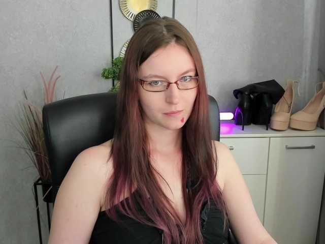 EmmaHeart live cam on BongaCams