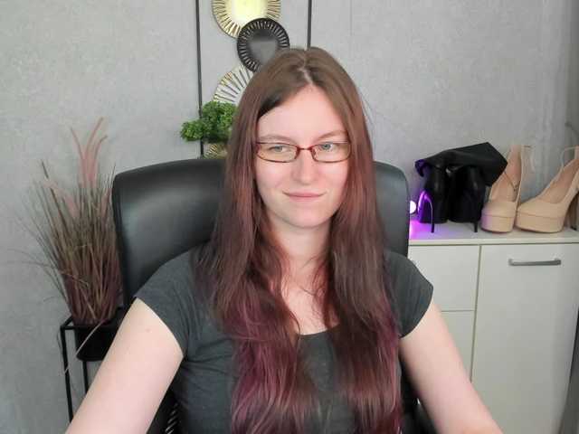 EmmaHeart live cam on BongaCams