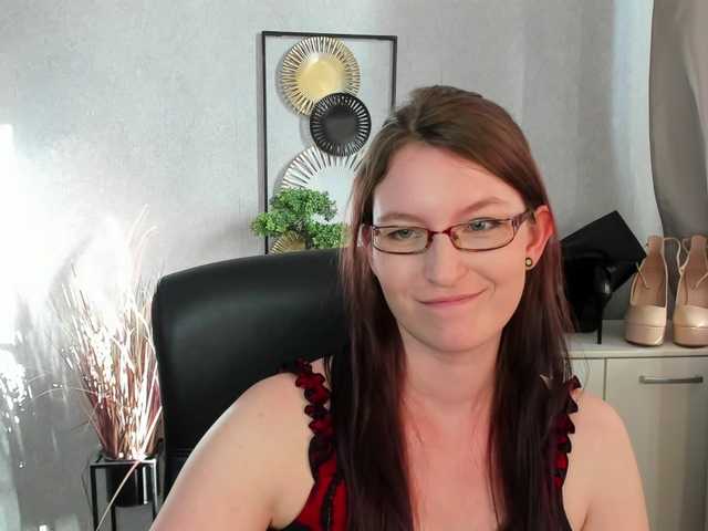 EmmaHeart live cam on BongaCams