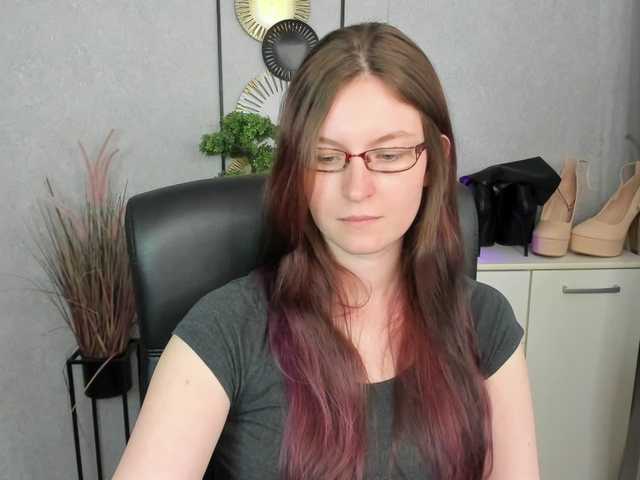 EmmaHeart live cam on BongaCams