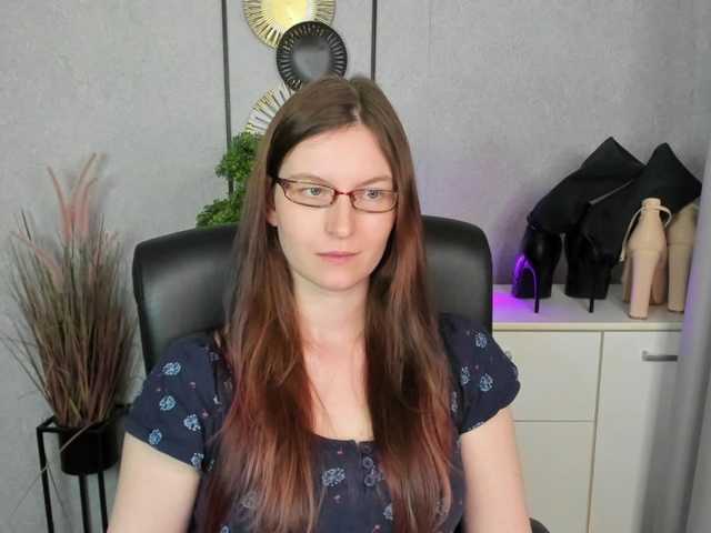 EmmaHeart live cam preview