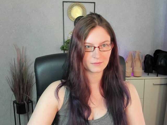 EmmaHeart live cam on BongaCams
