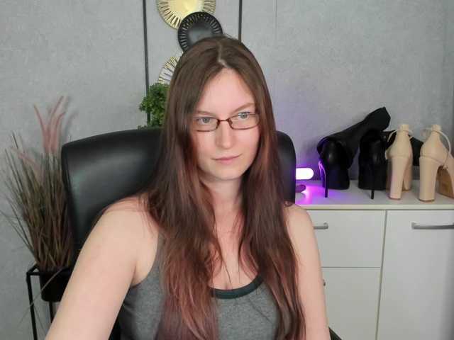EmmaHeart live cam on BongaCams