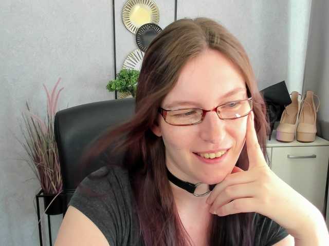 EmmaHeart live cam on BongaCams
