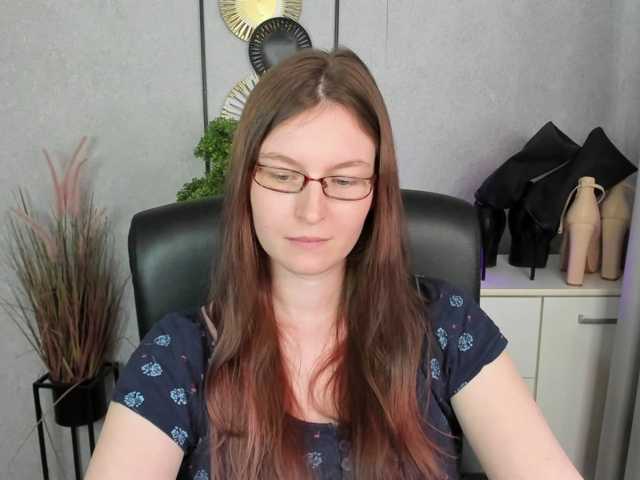 EmmaHeart live cam preview