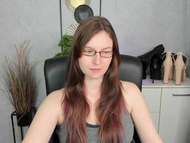 EmmaHeart live cam preview