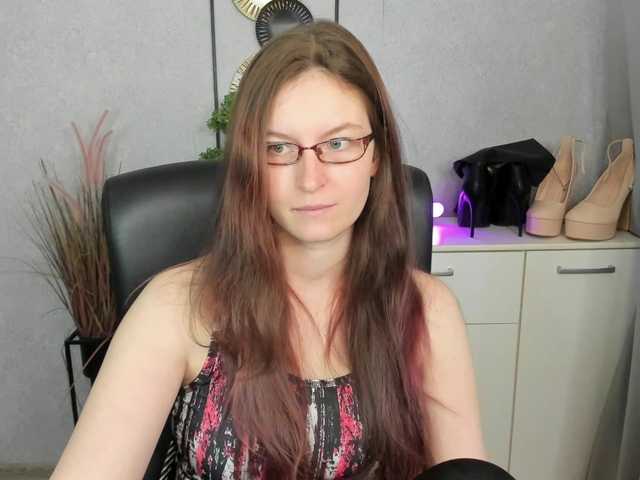 EmmaHeart live cam on BongaCams