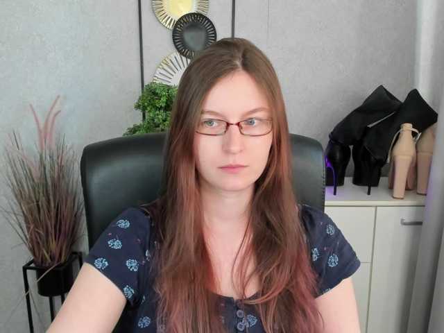 EmmaHeart live cam on BongaCams