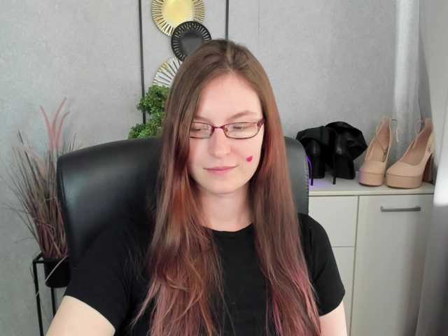 EmmaHeart live cam on BongaCams