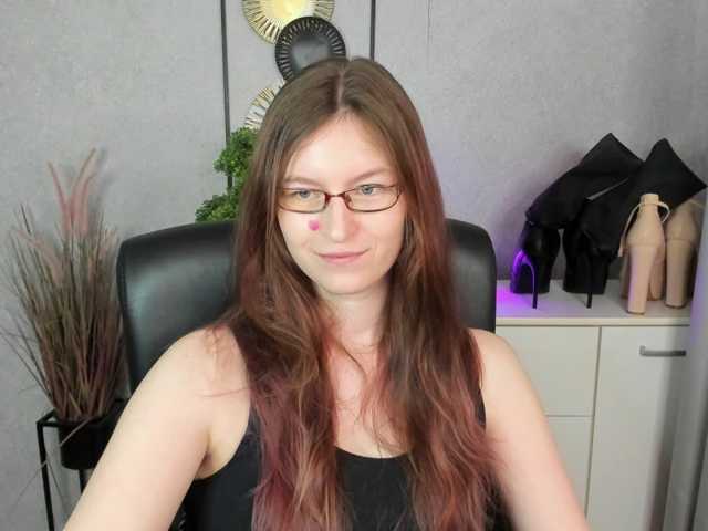 EmmaHeart live cam on BongaCams