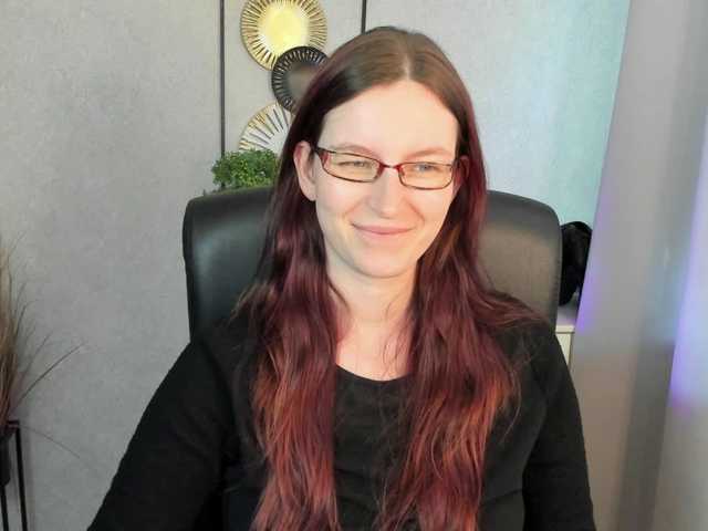 EmmaHeart live cam on BongaCams