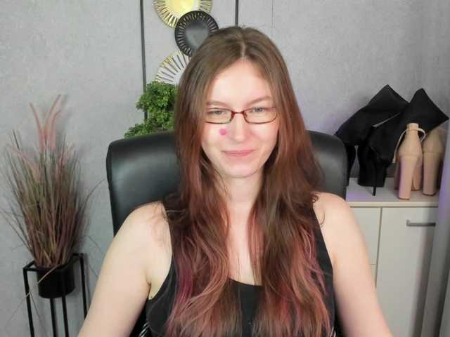 EmmaHeart live cam on BongaCams