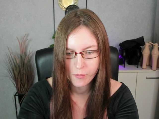EmmaHeart live cam on BongaCams