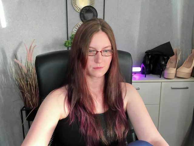 EmmaHeart live cam on BongaCams