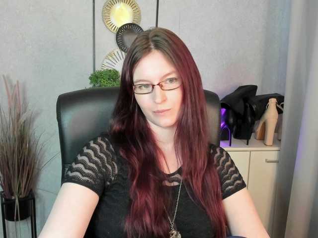EmmaHeart live cam on BongaCams