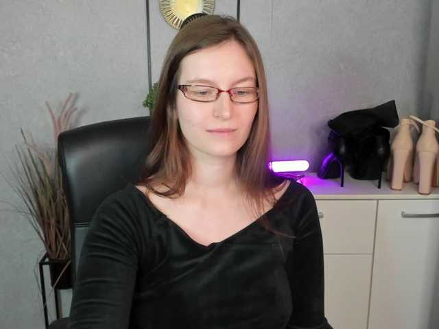 EmmaHeart live cam on BongaCams
