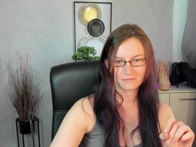 EmmaHeart live cam on BongaCams