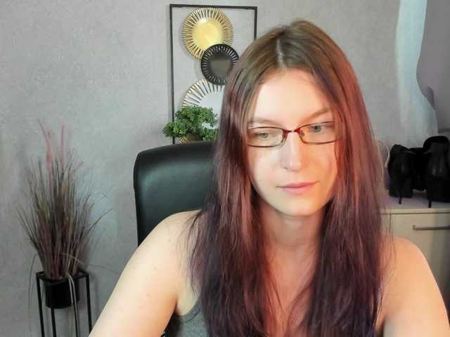 EmmaHeart live cam on BongaCams