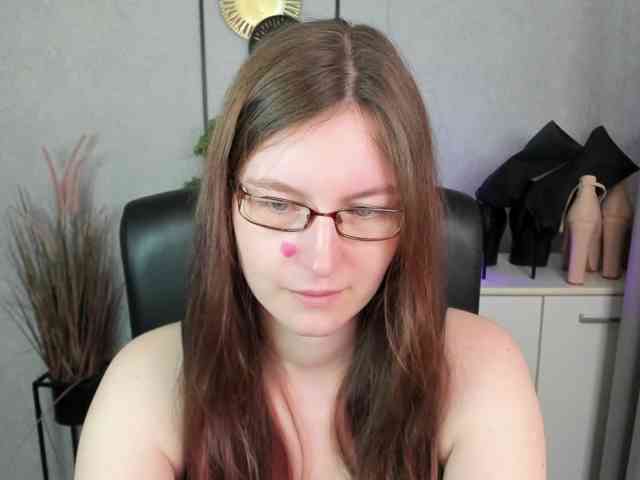 EmmaHeart webcam