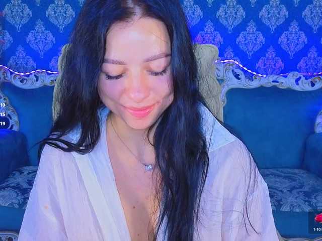 KitnissKiss live cam on BongaCams