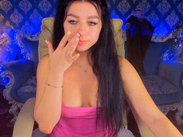 KitnissKiss live cam on BongaCams