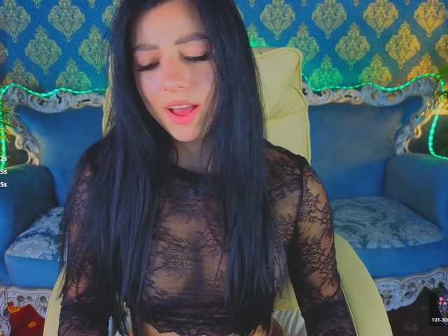 KitnissKiss live cam on BongaCams