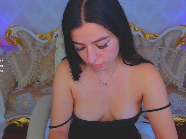 KitnissKiss live cam on BongaCams