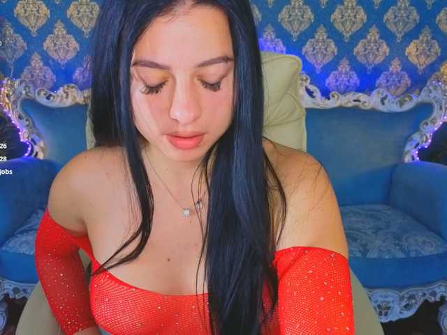 KitnissKiss live cam on BongaCams