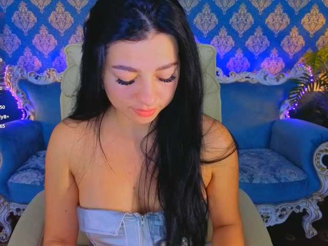 KitnissKiss live cam preview