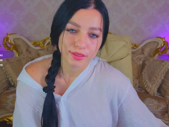 KitnissKiss live cam on BongaCams