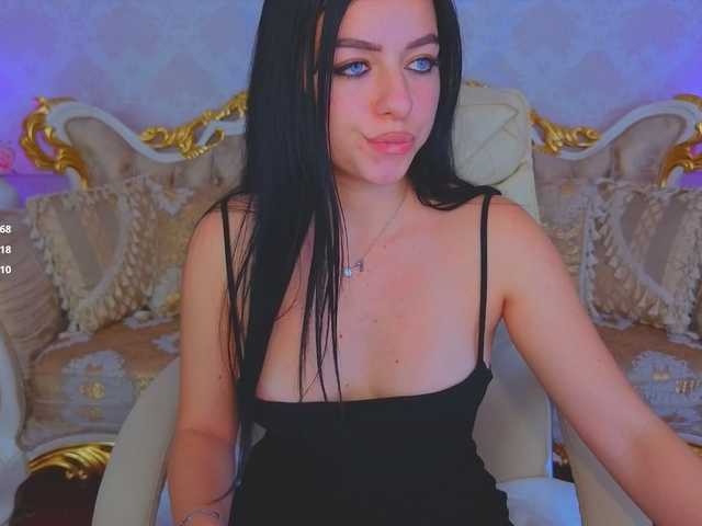 KitnissKiss live cam on BongaCams