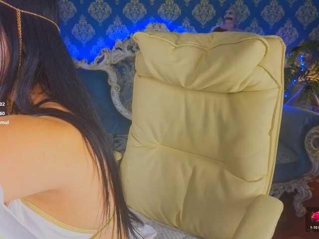 KitnissKiss live cam on BongaCams