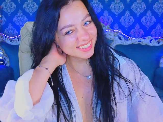 KitnissKiss live cam on BongaCams