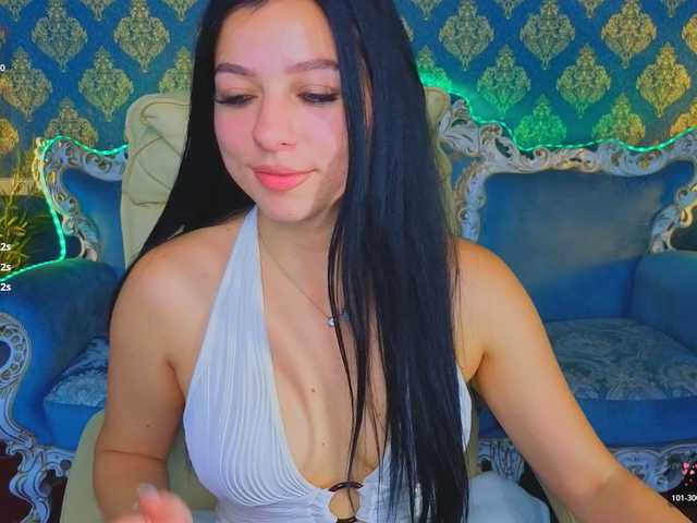 KitnissKiss live cam on BongaCams