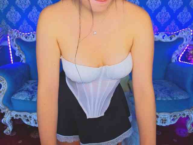KitnissKiss Live Webcam on BongaCams