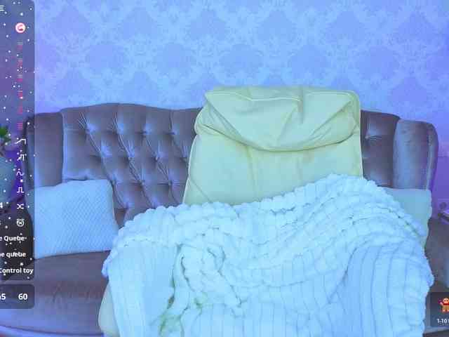 KitnissKiss bongacams