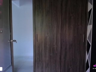 AmyHarlow Porn Show