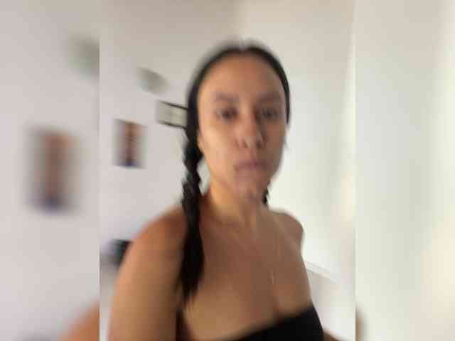 amyharlow Live Webcam on BongaCams