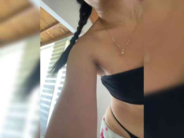 amyharlow Live Webcam on BongaCams