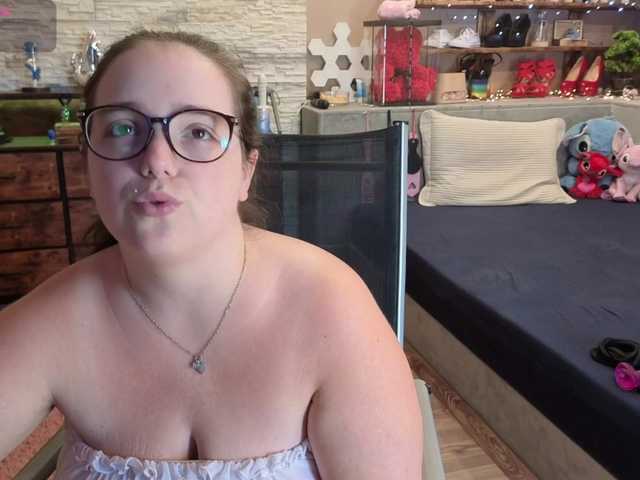 KimberlyCaprice live cam on BongaCams