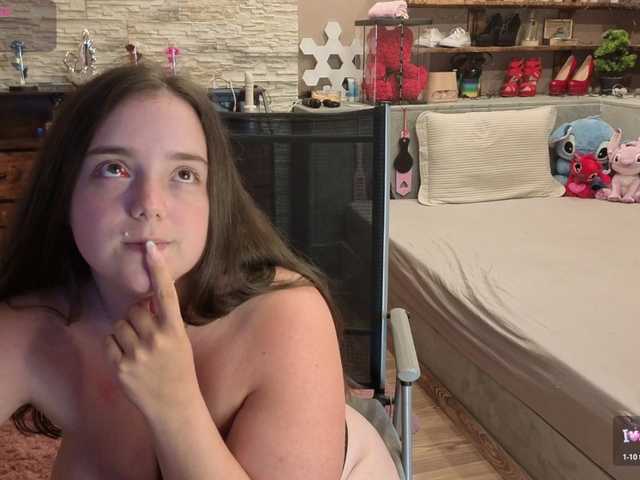 KimberlyCaprice live webcam show