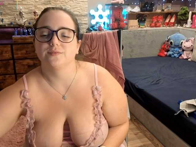 KimberlyCaprice, en directo ahora en BongaCams