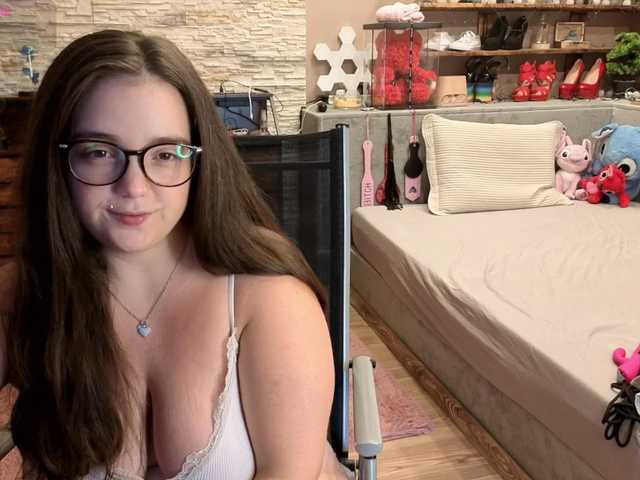 KimberlyCaprice live cam on BongaCams