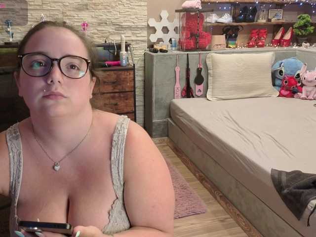KimberlyCaprice live webcam show