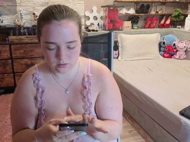 KimberlyCaprice live cam on BongaCams