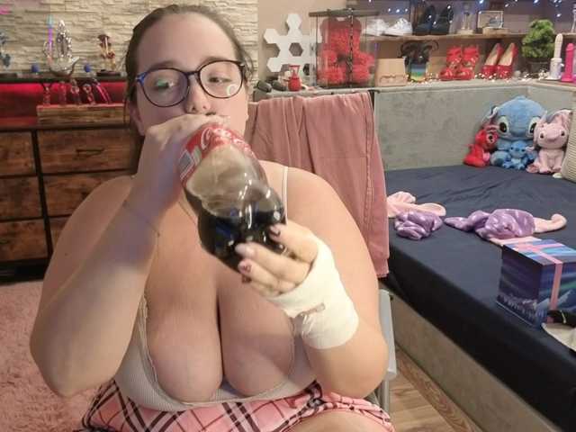 KimberlyCaprice live cam on BongaCams