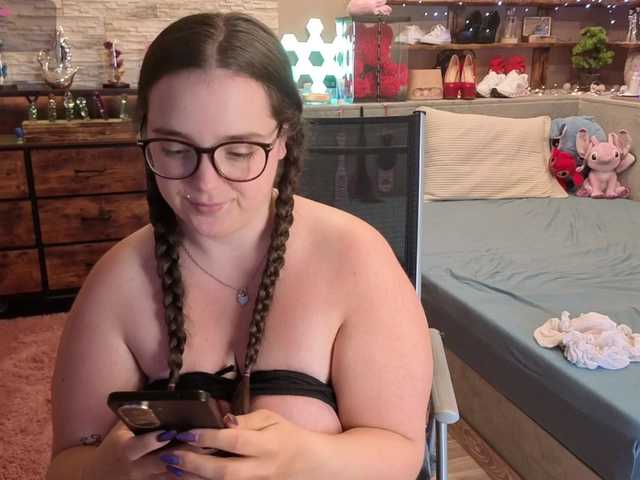 KimberlyCaprice live cam on BongaCams