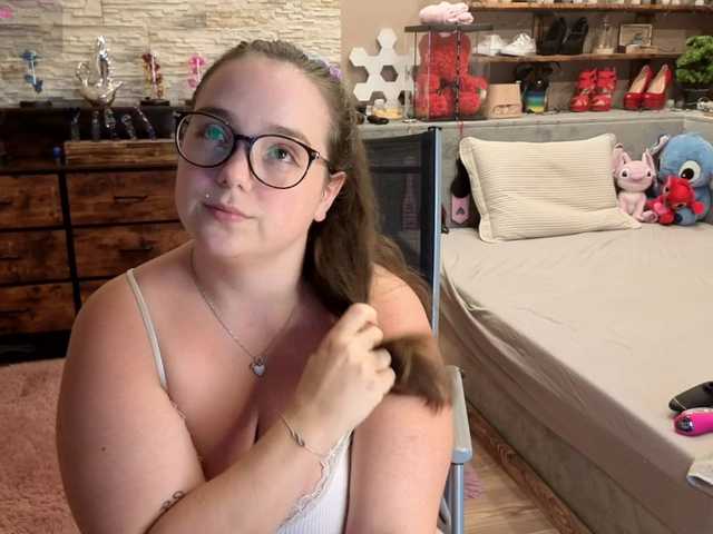 KimberlyCaprice live cam on BongaCams