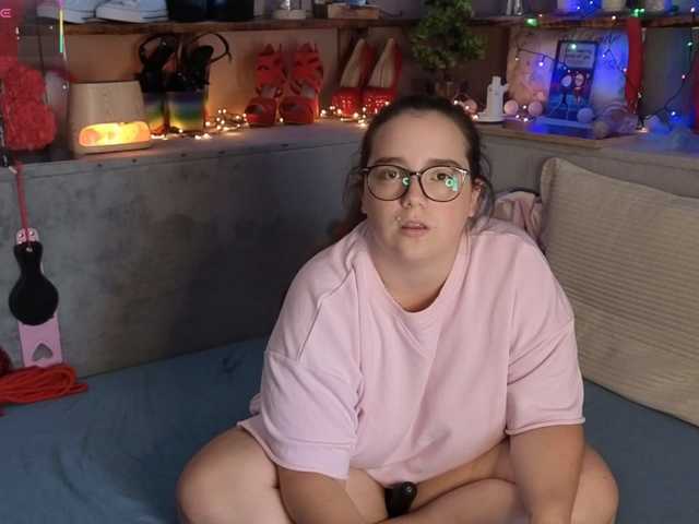KimberlyCaprice live cam on BongaCams
